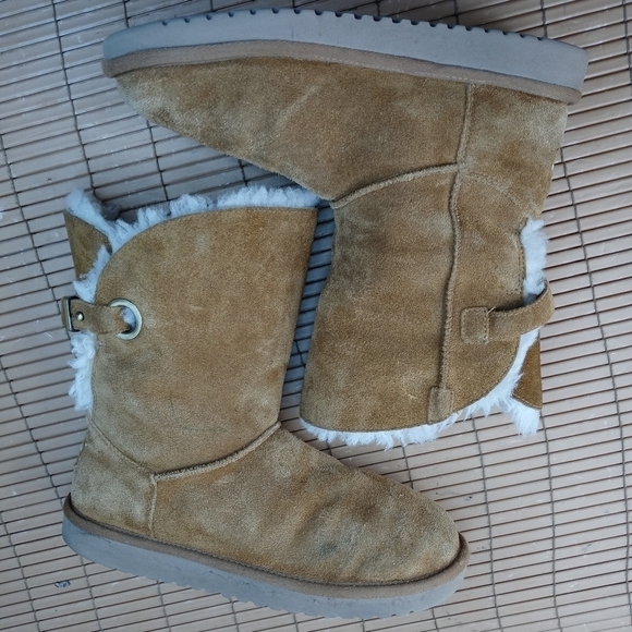 Ugg's Koolaburra Remley Short with Buckle Chestnut 1105792 women's sz 7. 42pm - Picture 7 of 11